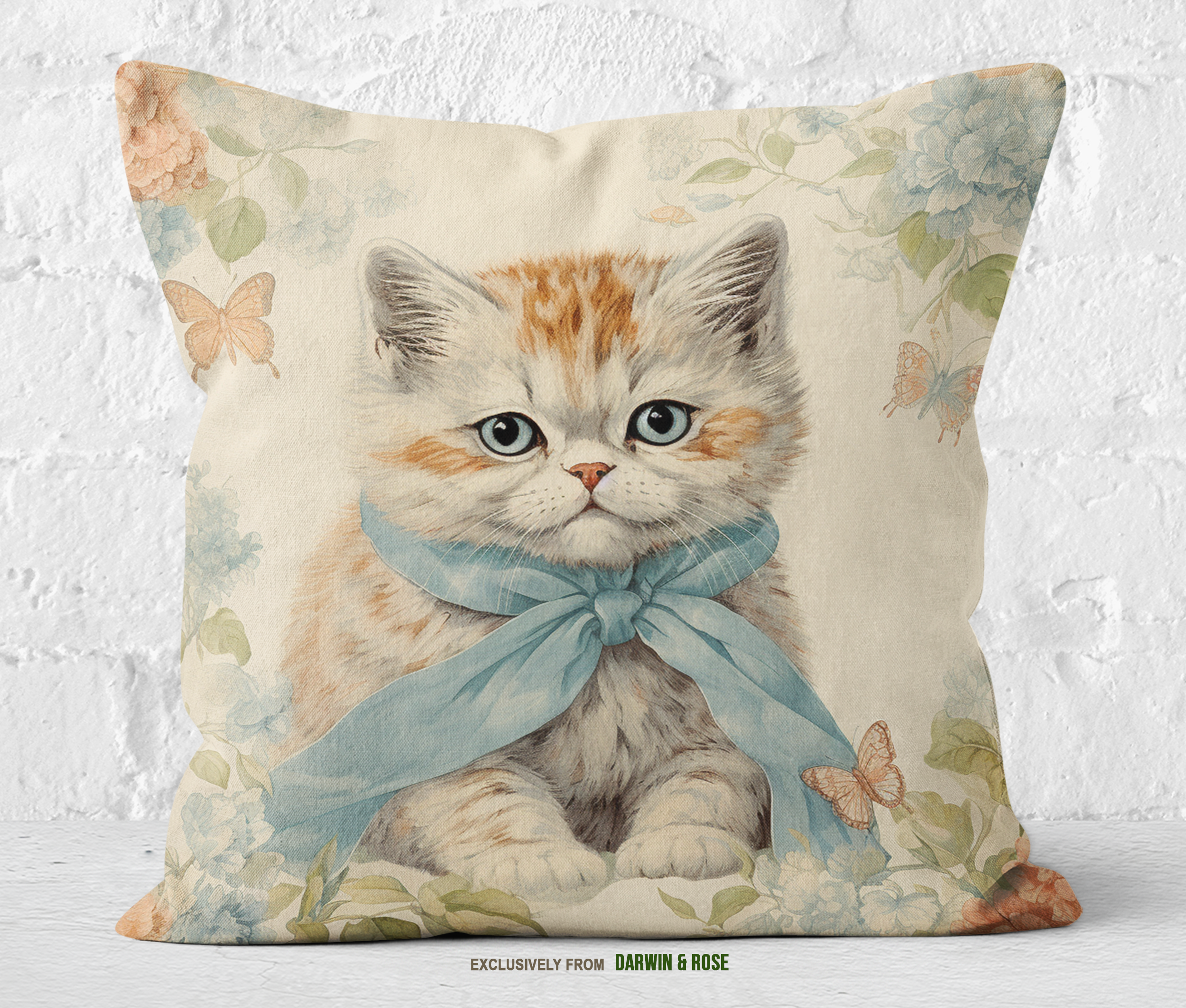 Vintage-Inspired Exotic Shorthair Cat Throw Pillow – Floral Elegance for Cat Lovers
